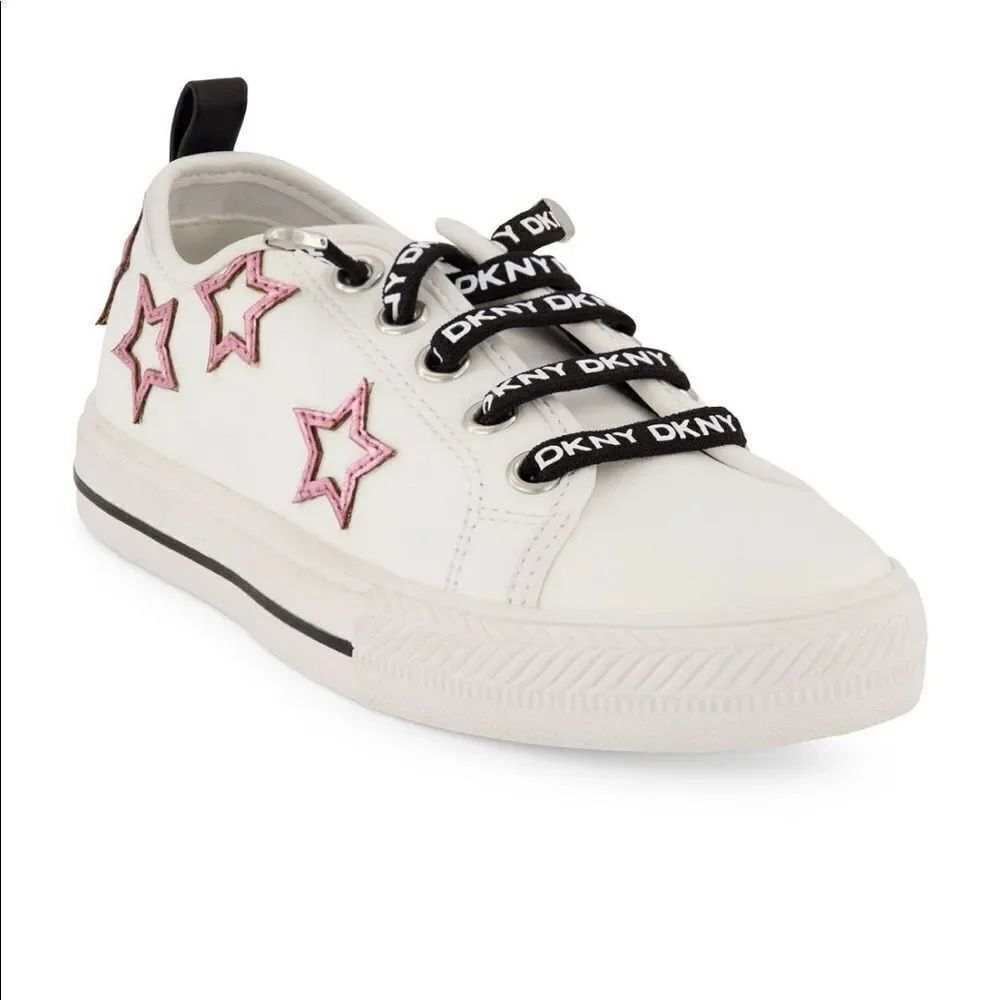 DKNY star sneakers 👟